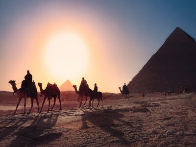 Таємниці Єгипетських пірамід: подорож до скарбів мерців
