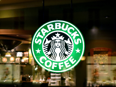 Старбакси в світі: де дешевше випити знаменитої кави?
