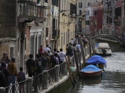 У Венеції запровадили нові правила для туристів, щоб зменшити натовпи